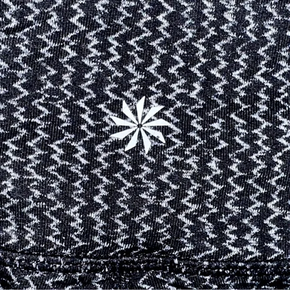Athleta Yoga Pants / Work Out Pants Size Small Black W Gray Zigzag Hidden Pocket - Picture 5 of 11